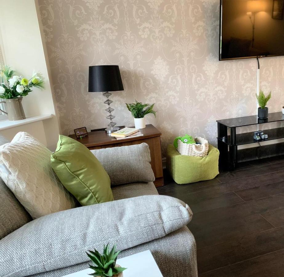 Spacious And Amazing 4 Bedroom Detached House Manchester Ngoại thất bức ảnh